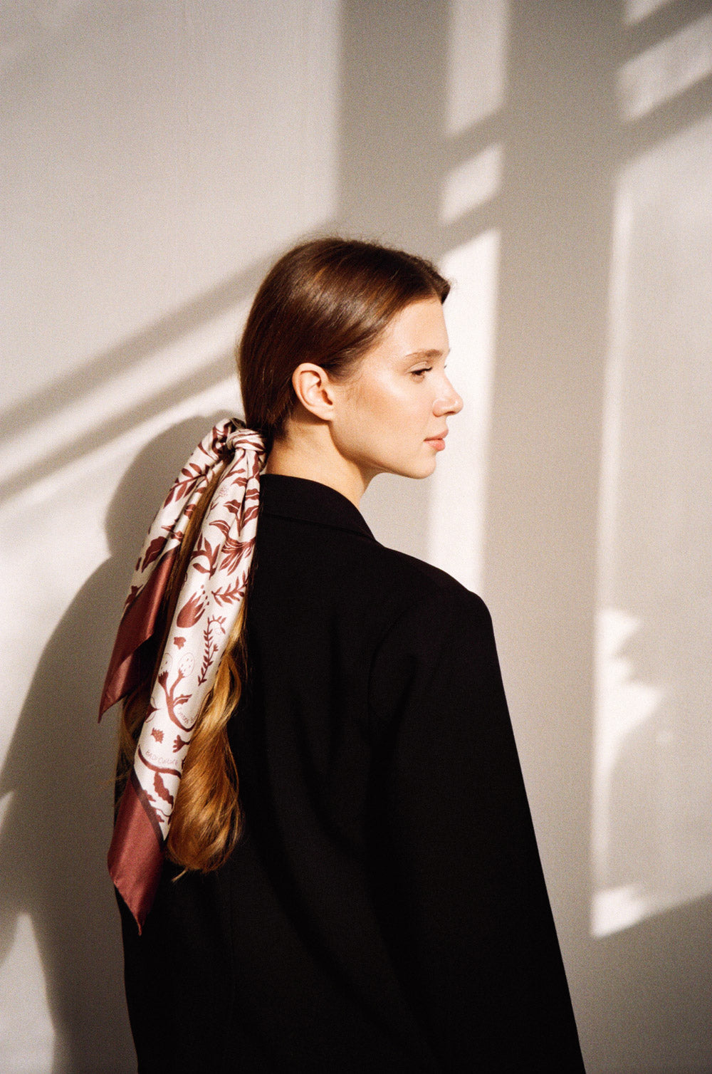 Fynbos Brown Seidenfoulard 68x68