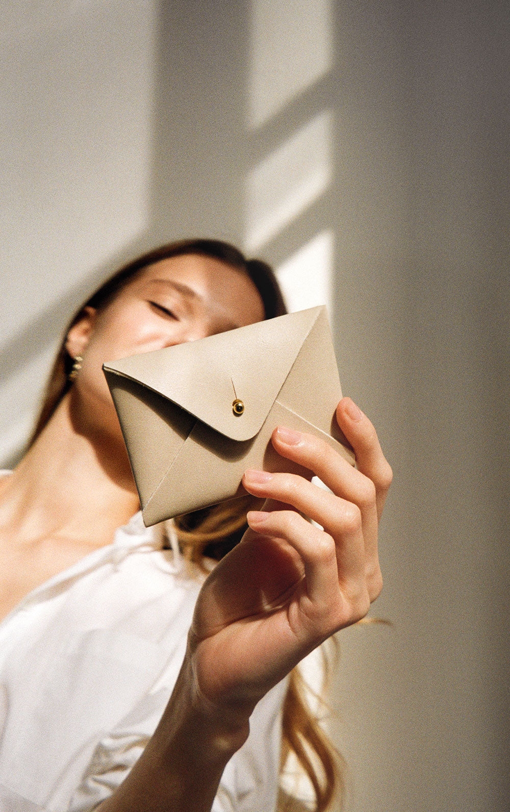 Kuvert Wallet, beige (v)